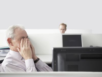 许多人用眼睛摩擦为药物副作用