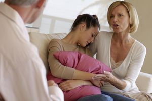 采取自杀非常严重的威胁，任何。