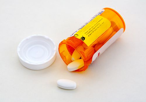 平板电脑溢出一瓶