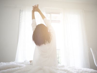 早上醒来的女人