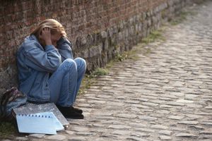 困扰少女的墙就位。