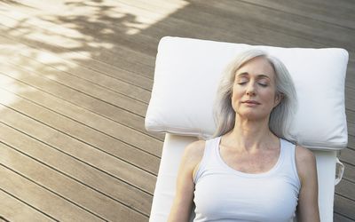 引导睡眠冥想可以帮助你放松。