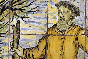 希波克拉底，彩色陶器，细节，旧墓地的回廊，帕杜拉charterhouse (Certosa di San Lorenzo)，帕杜拉，坎帕尼亚，意大利