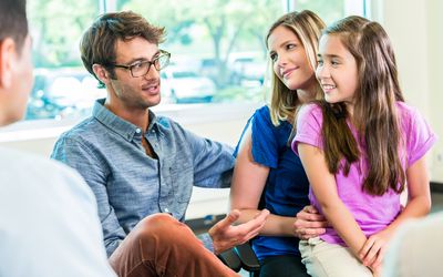 幸福的家庭在指导咨询