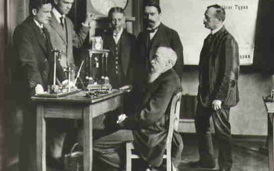 Wilhelm Wundt founded the first psychology lab