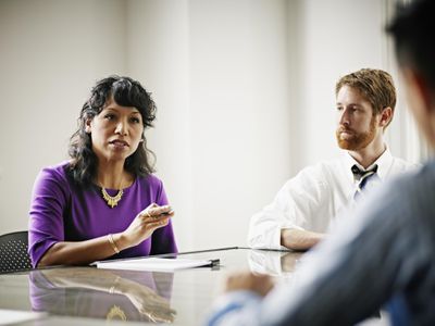 女商人与工友的主要讨论