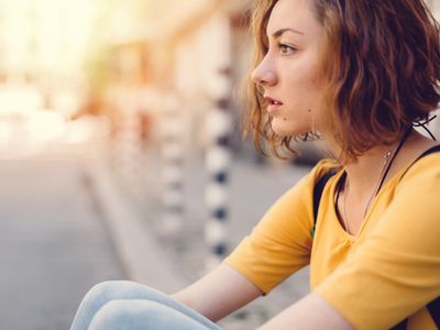 抑郁与边缘性人格障碍有关。