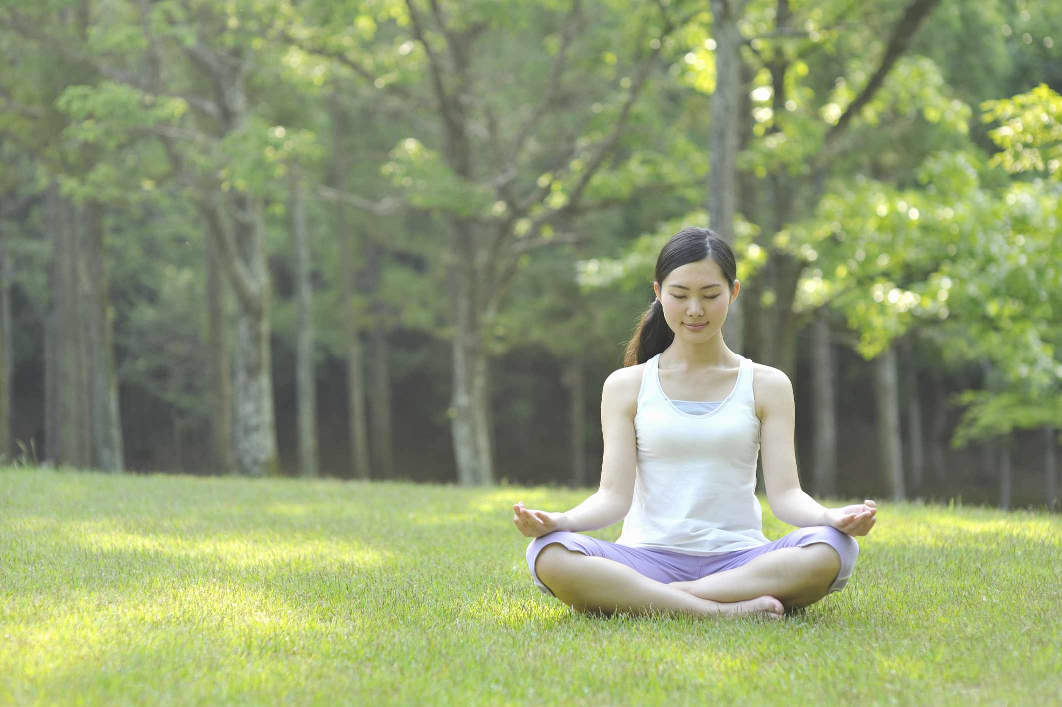 meditation-outside-in-park-Yagi-Studio.jpg