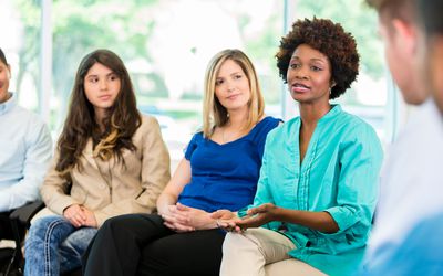 非洲裔美国妇女在团体治疗