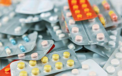 各种处方药的特写镜头。