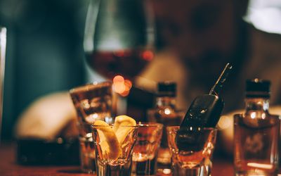 堆在酒吧的饮料