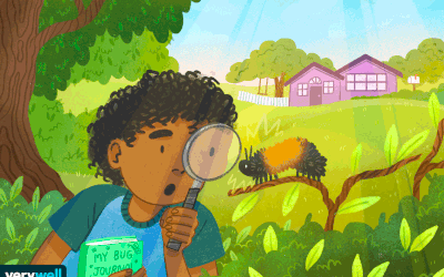 画的是一个小男孩在院子里看毛毛虫