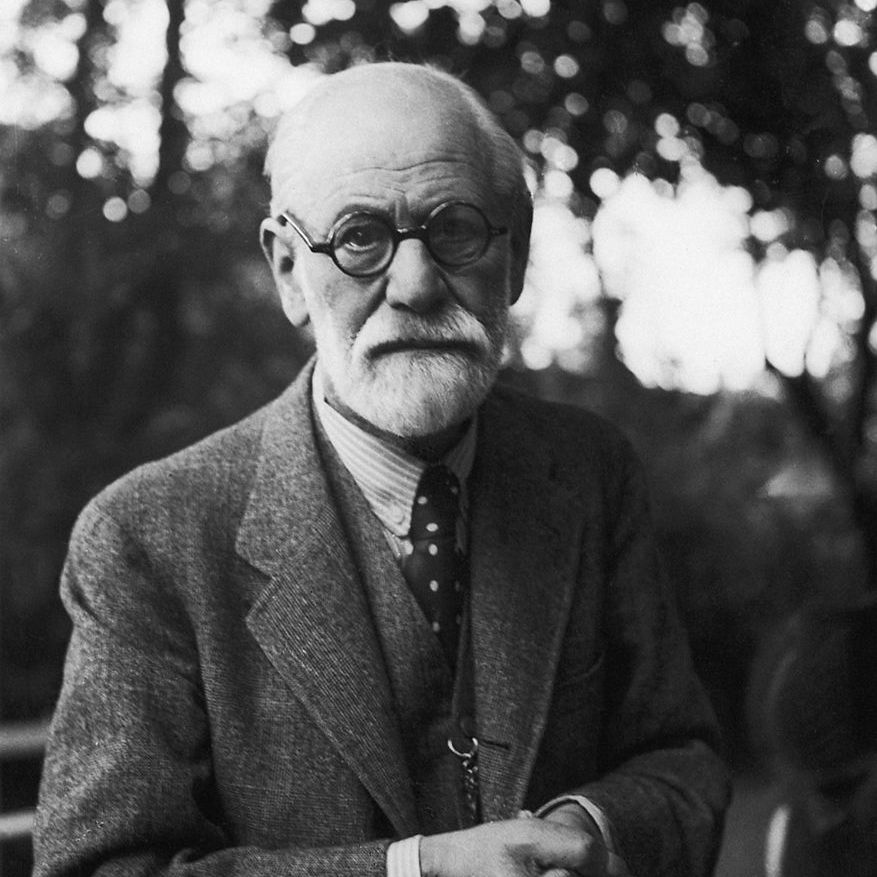 站立sigmund弗洛伊德站立户外