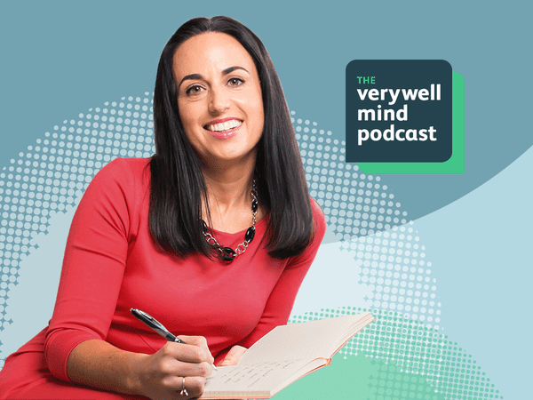 非常思维播客主持人艾米·万博手机官网莫林，LCSW