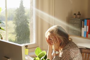 有恐慌发作的女人