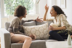 朋友们可以提供社会支持。