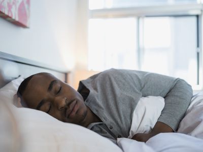 有很多方法可以提高睡眠质量。