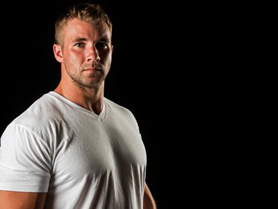 有毒的男子气概鼓励男人隐藏自己的情感。