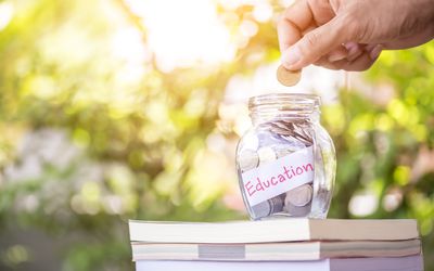 学院奖​​学金