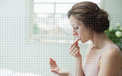 服用药物的妇女